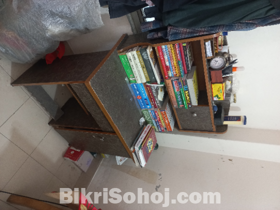 টেবিল বিক্রি করা হবে।